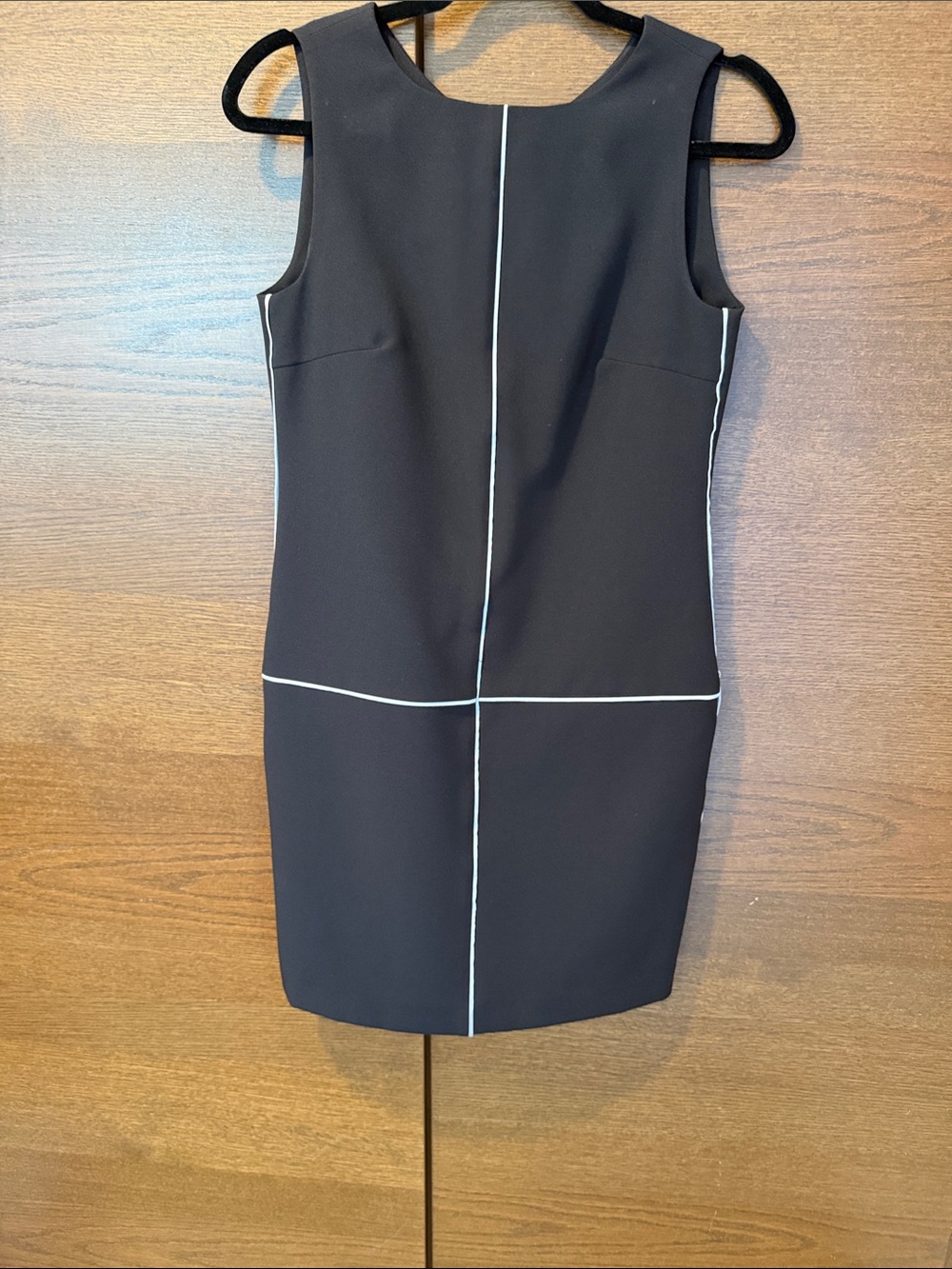 Sleeveless Black Shift Dress with White Contrast Piping